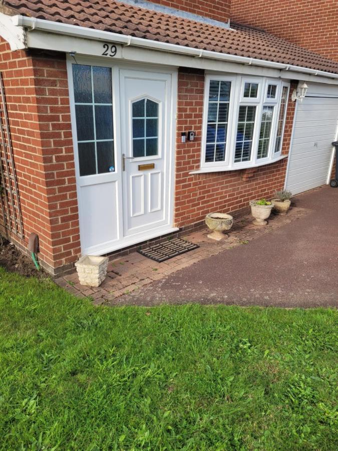 4-Bedroom Home Near Ema, Sleeps 6 Castle Donington Exterior foto